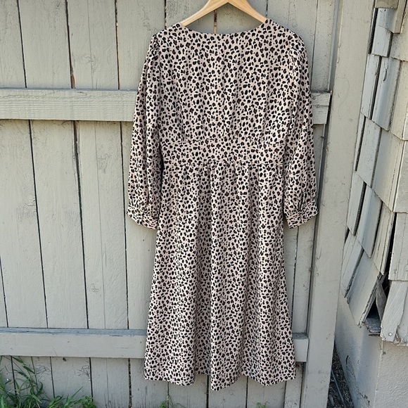 J. Crew Leopard Print Button Front A Line Midi Dress Sz 4 Retro Chic - Picture 4 of 5